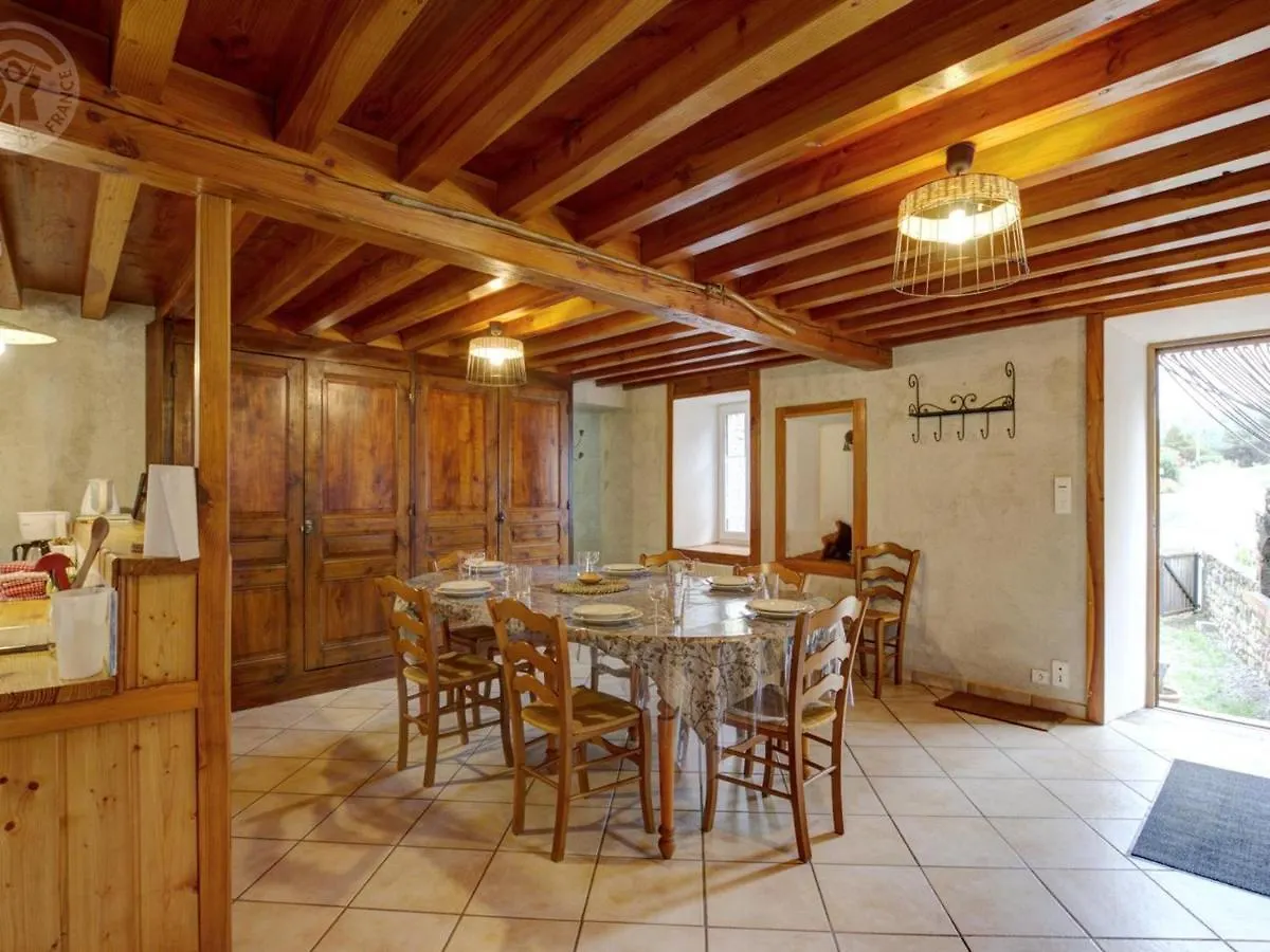Gite Spacieux Avec Terrasse, Poele A Bois, Parking Prive, Et Jardin Ferme, Animaux Acceptes - Fr-1-496-28 Saint-Bonnet-le-Courreau France