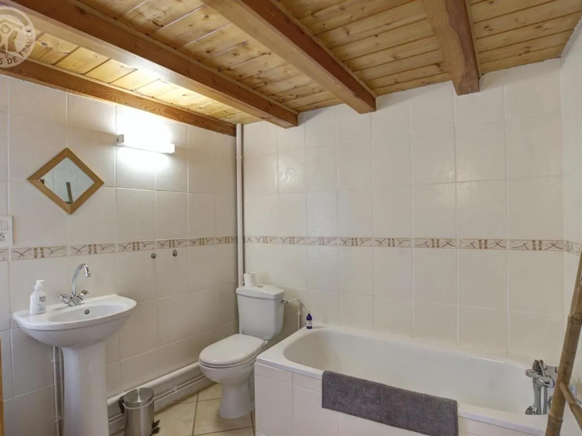 Gite Spacieux Avec Terrasse, Poele A Bois, Parking Prive, Et Jardin Ferme, Animaux Acceptes - Fr-1-496-28 Saint-Bonnet-le-Courreau 0*,  France