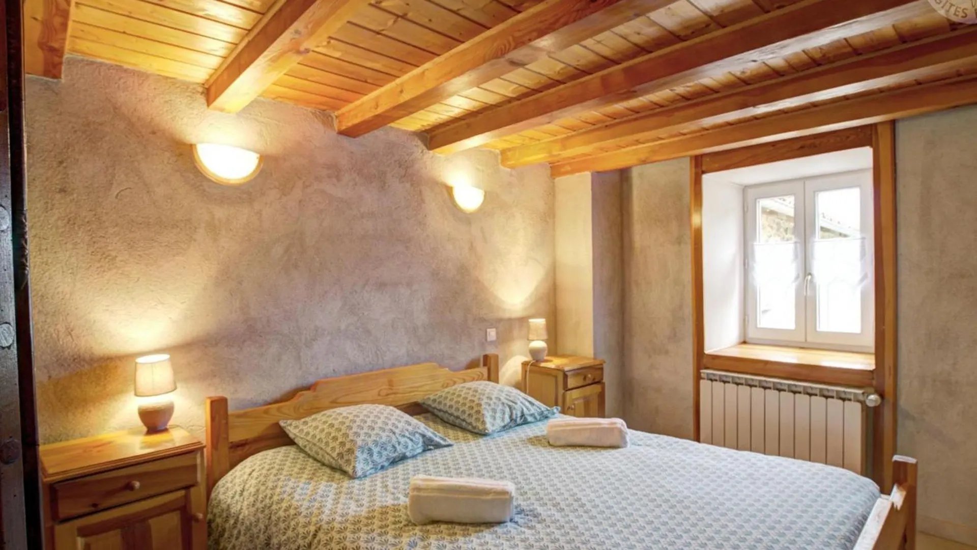Gite Spacieux Avec Terrasse, Poele A Bois, Parking Prive, Et Jardin Ferme, Animaux Acceptes - Fr-1-496-28 Saint-Bonnet-le-Courreau